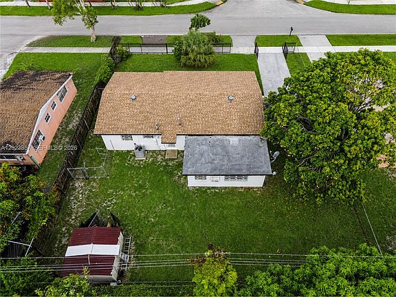 5th image of 18805 NW 19th Ct