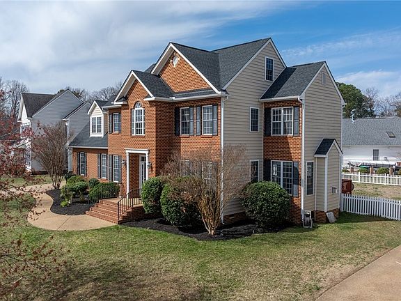 5th image of 4605 Callao Way