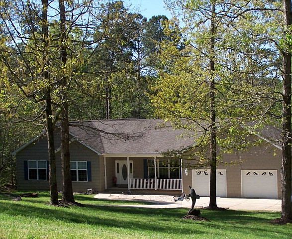 2nd image of 83 Merrymount Rd