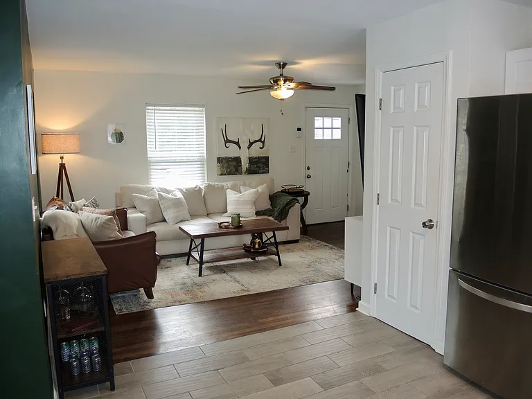 926 Clanton Rd — Photo 8