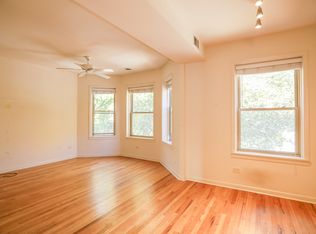 2315 W School St APT 2, Chicago, IL 60618