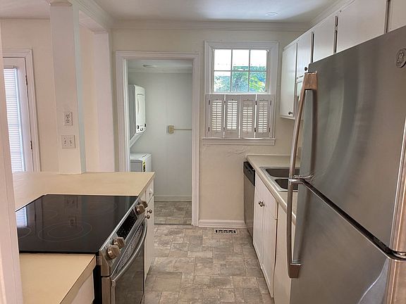 5th image of 514 E 9th Ave