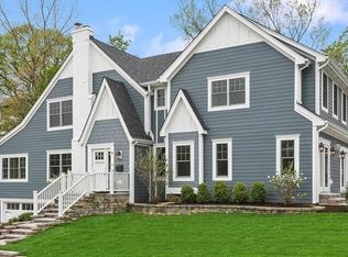 4 N Oak St, Hinsdale, IL