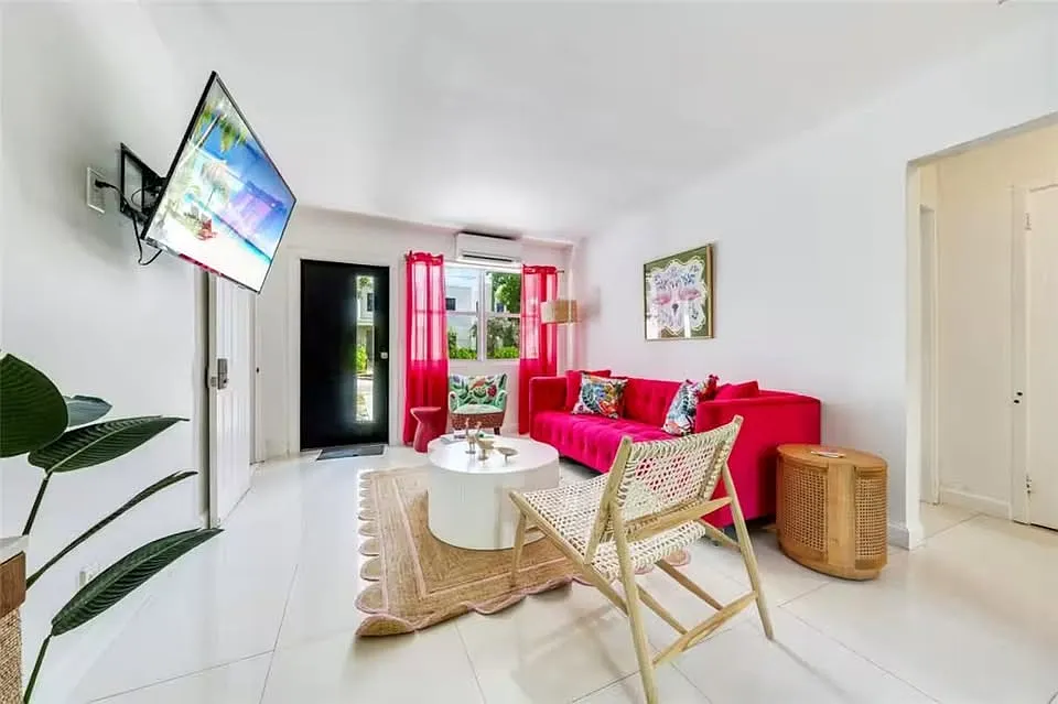 3 bed, 1500 sqft, $3,200 — Photo 3