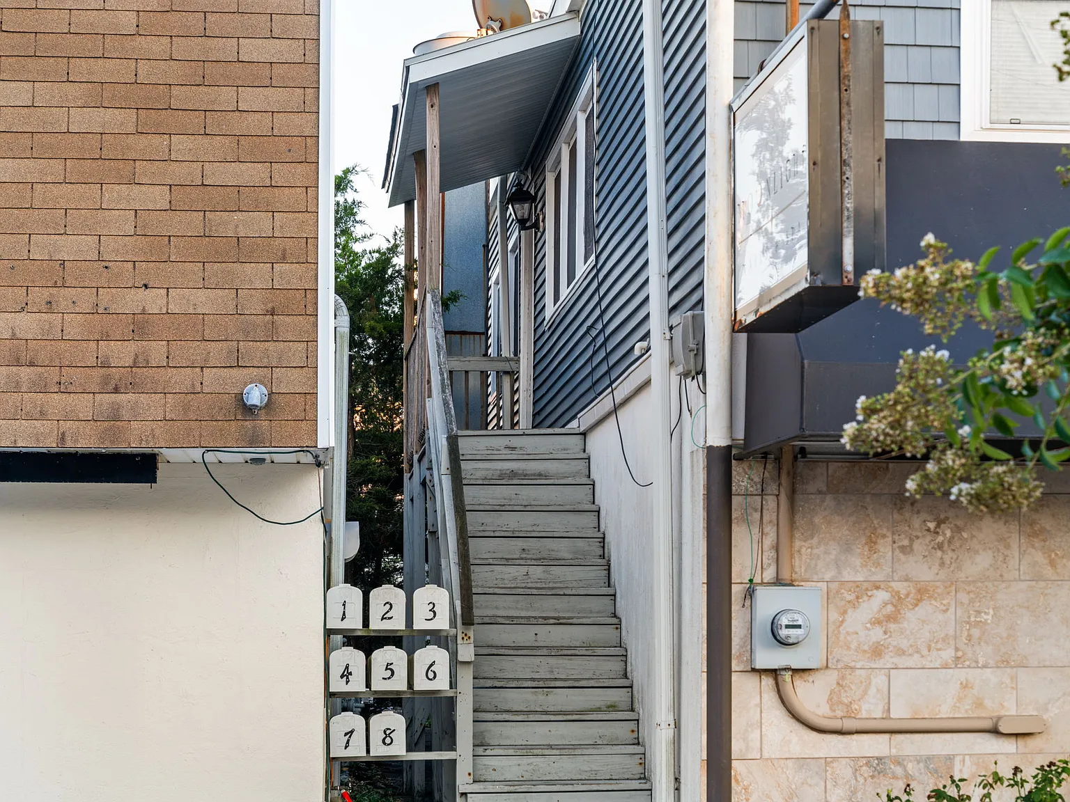 1 bed, 700 sqft, $2,500 — Photo 3