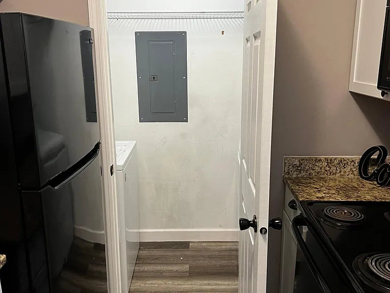 1545 W Crystal Rock Ct #3C — Photo 4