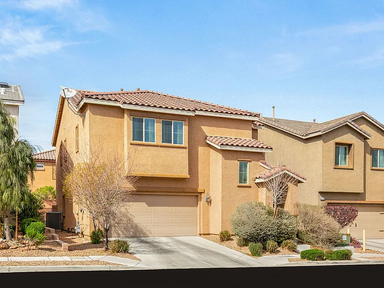 8123 Mosaic Sunrise Ln — Photo 27