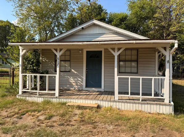 617 W Old Us Highway 80, White Oak, TX 75693