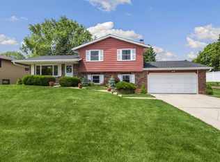 526 Menlo Park Rd, Green Bay, WI 54302