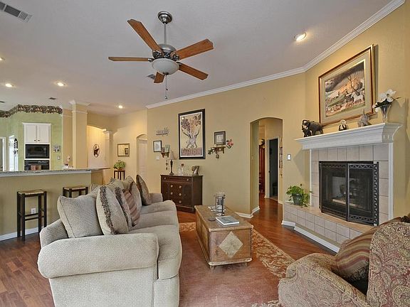 3rd image of 6526 Clairmont Dr