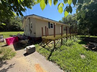 128 B St, Brownsville, KY 42210