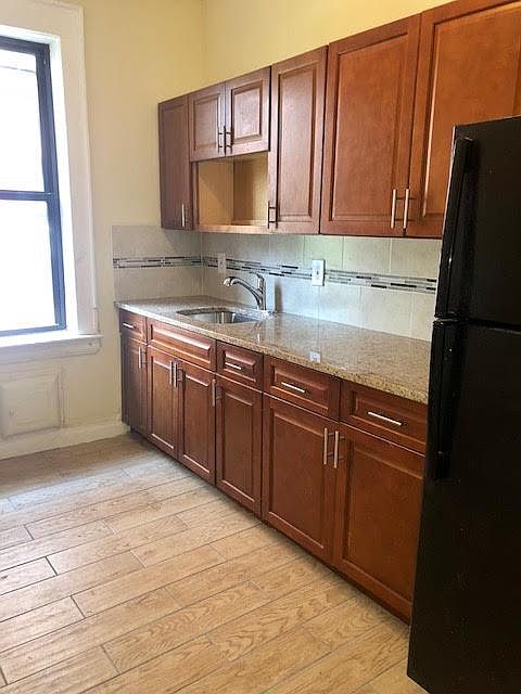 1st image of 182 N Arlington Ave APT 16