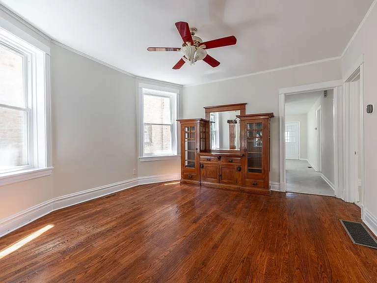 2104 N Avers Ave #1 — Photo 6