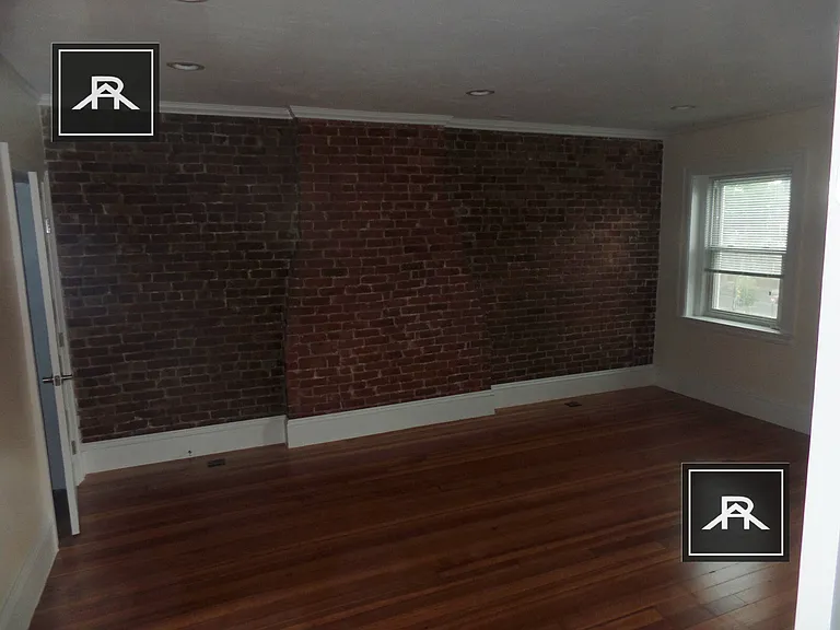 1614 Beacon St #3 — Photo 17