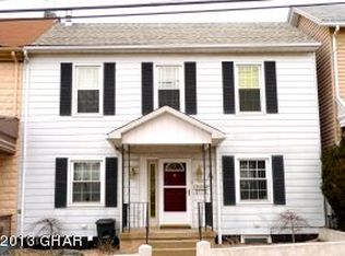 54 N James St, Hazleton, PA 18201