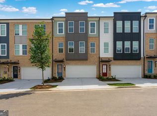 2688 Creek View Ter NW, Atlanta, GA 30318