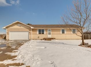 120 Wheatridge Ct, Newton, KS 67114