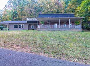 30 Shadow Grove Cir, Bristol, VA 24201
