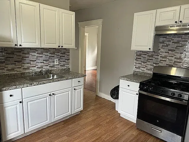 11 Mason Ave #1 — Photo 16