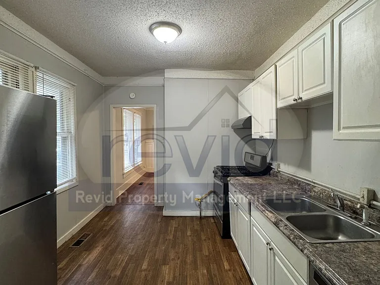 3665 Spottswood Ave — Photo 9