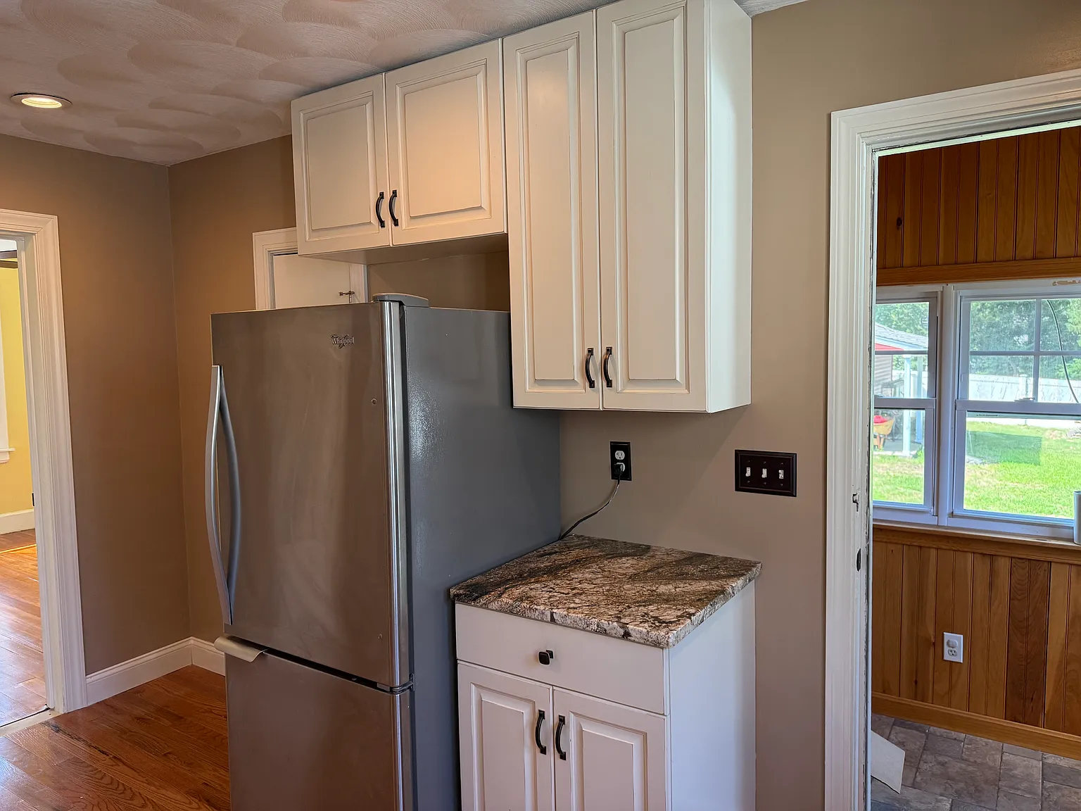3 bed, 1679 sqft, $4,000 — Photo 2