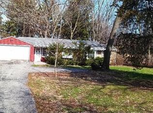 1912 Hillcrest Rd, Rockford, IL 61108