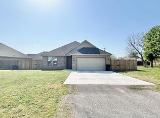 511 H St, Elgin, OK 73538