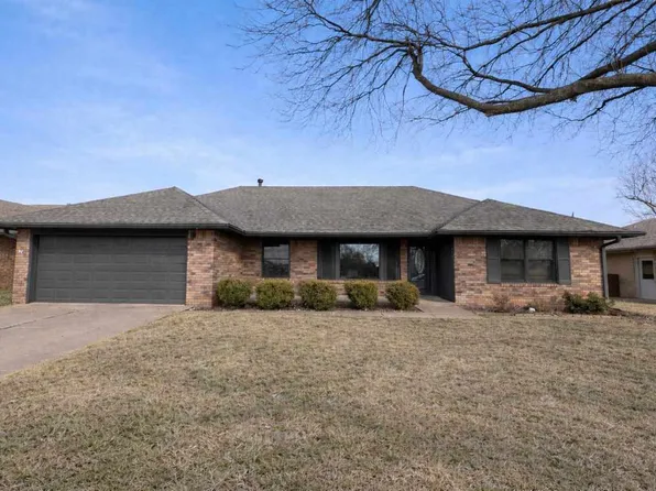 2128 Melrose Dr, Ponca City, OK 74604