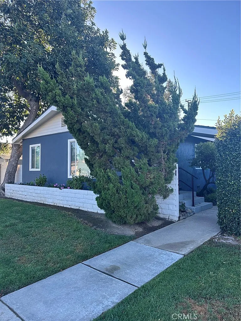 3 bed, 1654 sqft, $3,600 — Photo 1