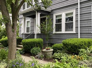 62 Playstead Rd FLOOR 1, Newton, MA 02458