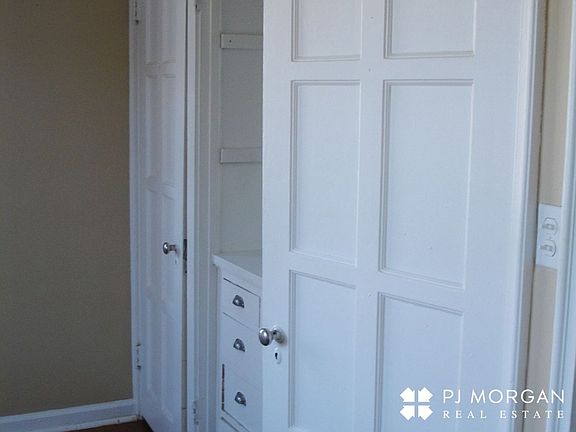 4th image of 4903 Underwood Ave APT 11