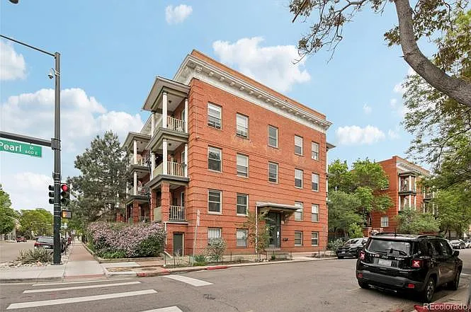 1376 N Pearl St #109-1 — Photo 21