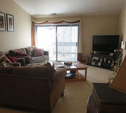 3rd image of 1518 Harbour Ct #A2
