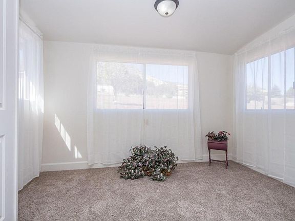 5th image of 2224 W Shoshone Dr