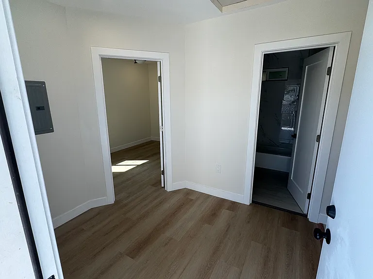 241 N Park View St #241 — Photo 3