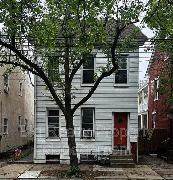 262 Beech St #2 — Photo 1