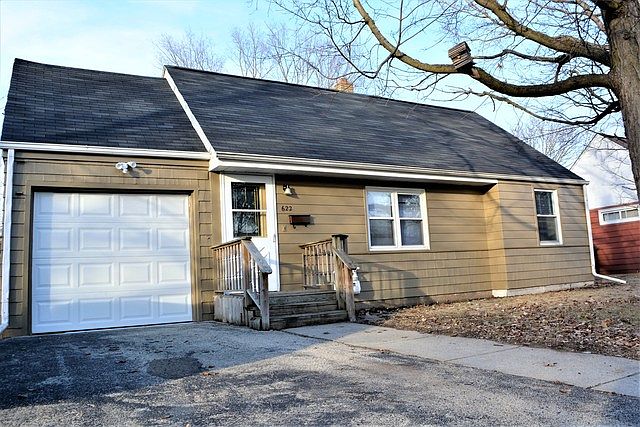 1st image of 622 River Park Dr
