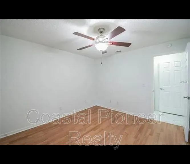 16101 Rambling Vine Dr E — Photo 17