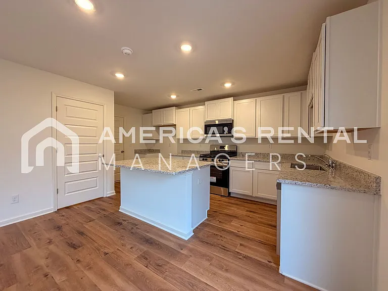 2122 Addison Way SW — Photo 16