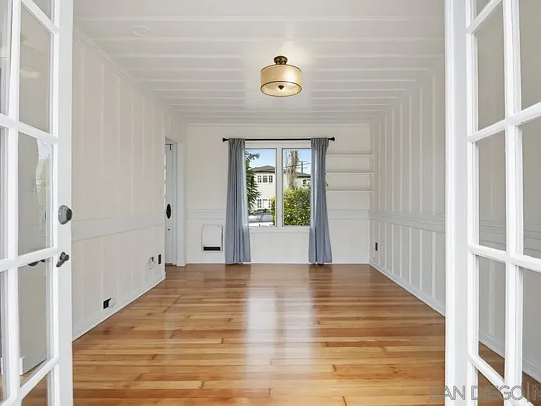 741 Arenas St — Photo 32