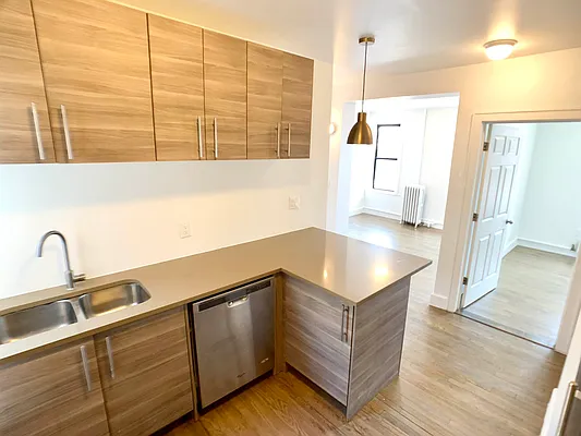 Rented by REAL New York | media 15