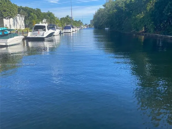 6489 Bay Club Dr APT 4, Fort Lauderdale, FL 33308