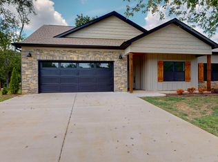 2901 Bobo Ave, Cleveland, TN 37312