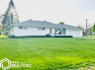106 N Grove St, Montezuma, IA 50171