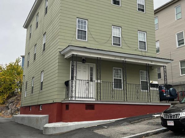 17 Shamrock St #1