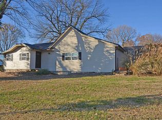 2163 W Mount Vernon St, Nixa, MO 65714