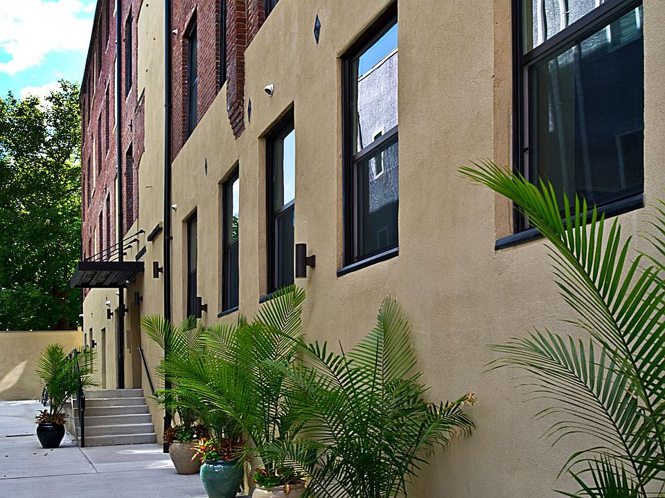 2nd image of 1133 N 4th St #406
