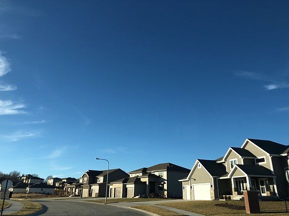 4th image of 19789 Devonshire Dr