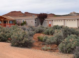 1106 S Red Hills Ave, Kanab, UT 84741