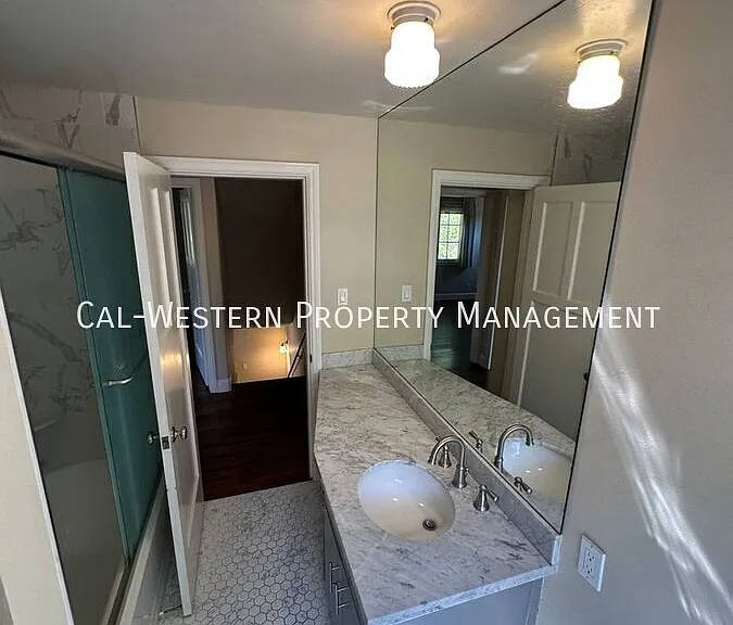 1385 Newport Ave — Photo 44